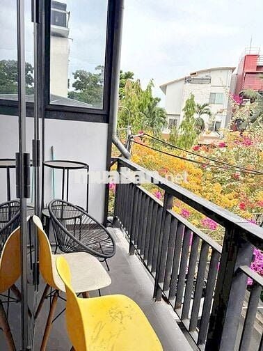 Cho thuê nhà tân phong 6x15 trệt lầu 25tr/thang quận 5