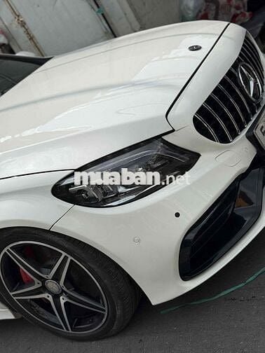 Mercedes Benz C300 AMG - 6Vạn . model 2020