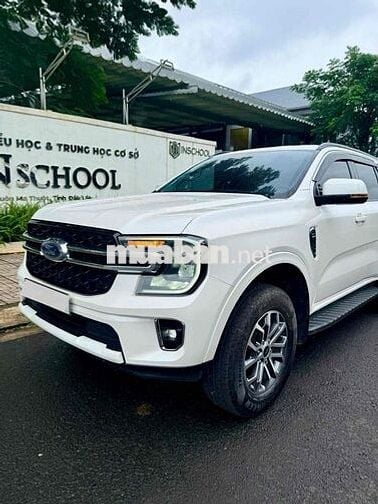 Ford Everest 2022 Ambient 1 Chủ mua Mới Rất Đẹp