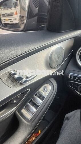 Cọp trùm mền C300 AMG 2016 mới đi 7 vạn km