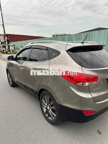 Hyundai Tucson 2010 2.0 AT 4WD -cực mới giá rẻ