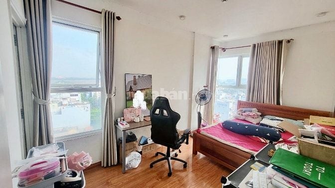 Bán căn hộ chung cư Lê Thị Riêng, Q10, thang máy,  60m2, 2pn, 2.95 tỷ