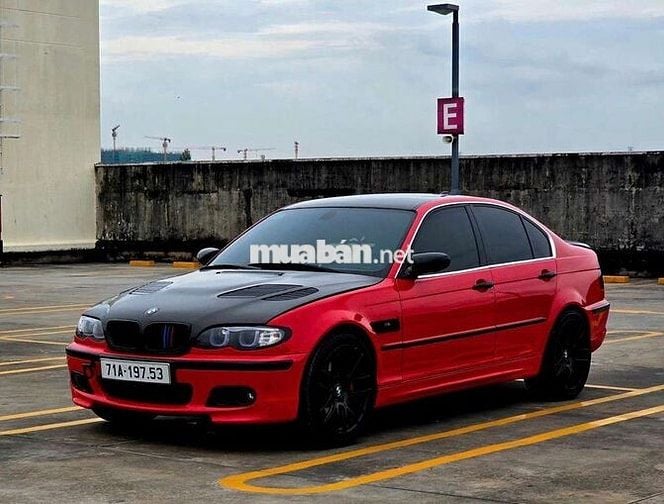 BMW 325i 2003 Full Option.