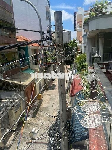 TÂN PHÚ
HẺM NHỰA 8M OTO THẲNG MỘT TRỤC 3 TẦNG BTCT 77M² NHỈNH 8 TỶ