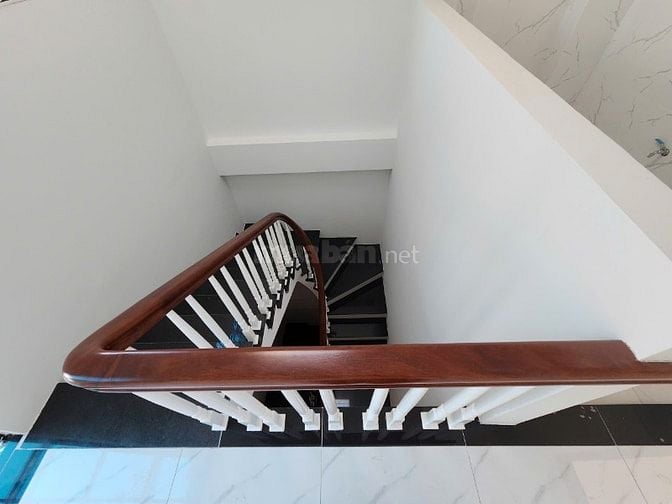 Bán nhà 62 m2 hẻm 12 ngách 28 ngõ 29 phố Chu Huy Mân - Long Biên