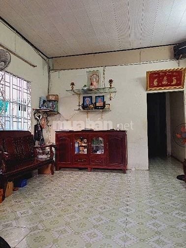 Bán gấp nhà cấp 4. Dt 5m x 21m hẻm ô tô cách 100m ra Phan Văn Hớn