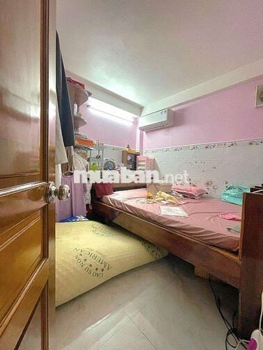 TÂN PHÚ
HẺM NHỰA 8M OTO THẲNG MỘT TRỤC 3 TẦNG BTCT 77M² NHỈNH 8 TỶ