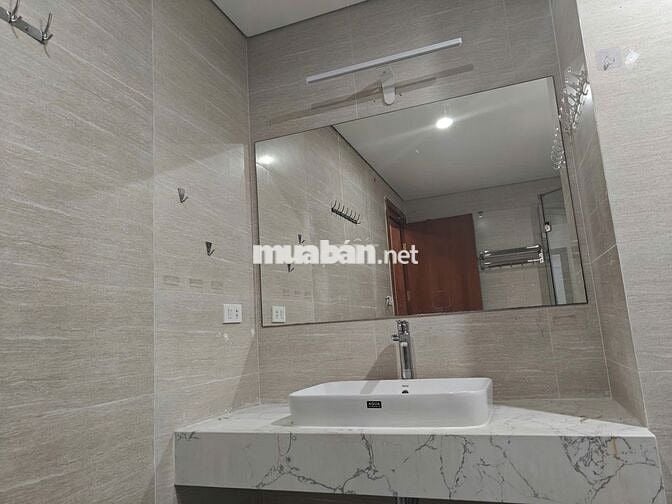 CHÍNH CHỦ MUỐN CHO THUÊ CĂN HỘ 4 NGỦ TẠI CHUNG CƯ GOLDMARK TITY 136