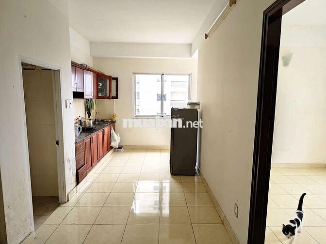 Cần cho thuê 1 phòng trống trong căn hộ 2PN, 1WC Linh Trung, Thủ Đức.