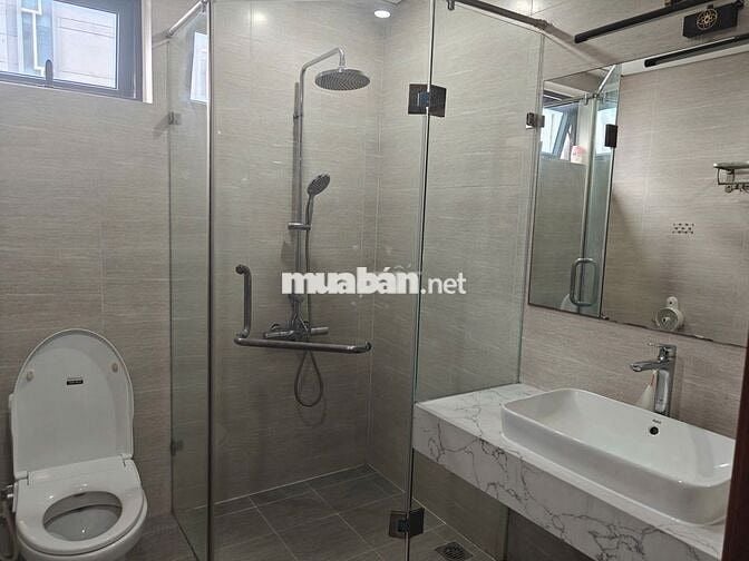 CHÍNH CHỦ MUỐN CHO THUÊ CĂN HỘ 4 NGỦ TẠI CHUNG CƯ GOLDMARK TITY 136