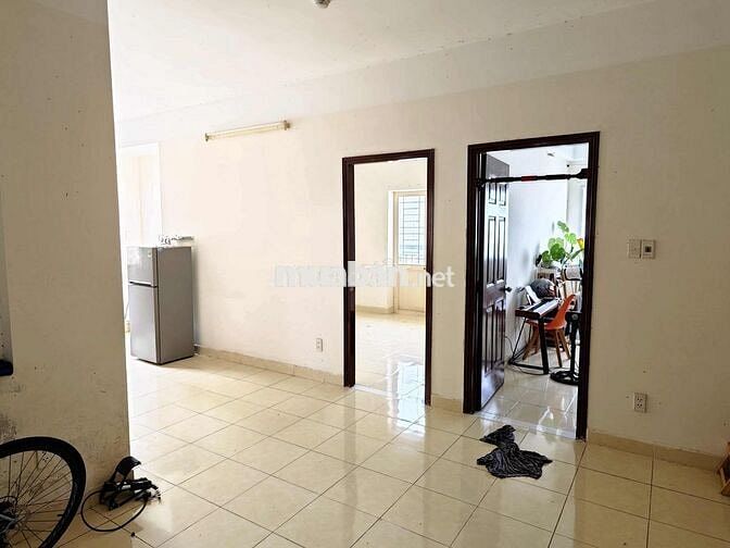 Cần cho thuê 1 phòng trống trong căn hộ 2PN, 1WC Linh Trung, Thủ Đức.