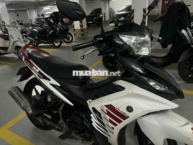 Yamaha Exciter Trắng đen Thể thao