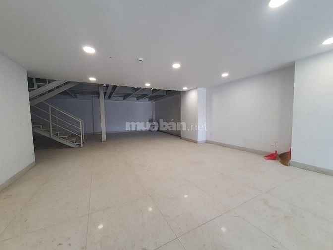 Bán Toà Nhà 990 Âu Cơ- Tân Bình. Dt 9.5x33- Kếu Cấu: 10 Tầng( 1H-8L)