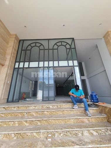 Bán Toà Nhà 990 Âu Cơ- Tân Bình. Dt 9.5x33- Kếu Cấu: 10 Tầng( 1H-8L)