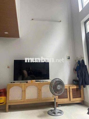 Bán nhà 2,5 tầng , kiệt Hoàng Diệu , cách đường lớn 70m