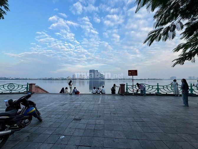 Binhbds cho thuê nhà mặt Hồ Tây mặt tiền 15m