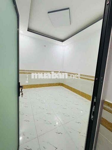 Nhà 4 tầng QUẬN 8 - Dt 69m2 (3,6x20m) - 5PN - ko Quy Hoạch -SHR H.Công