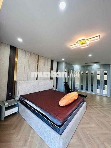 Chính chủ cho thuê nhà phố KDC JGS nội thát đẹp, có thang máy