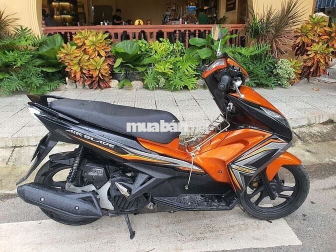 Honda Air Blade Đen cam Đã sử dụng