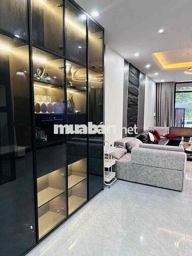 Chính chủ cho thuê nhà phố KDC JGS nội thát đẹp, có thang máy