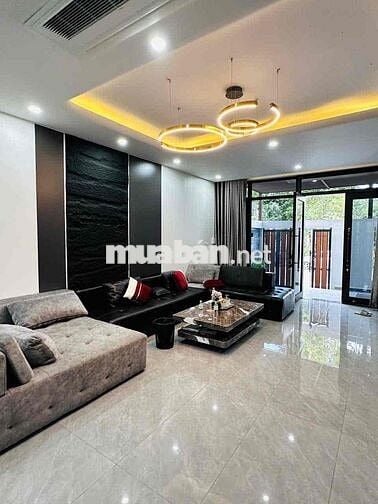 Chính chủ cho thuê nhà phố KDC JGS nội thát đẹp, có thang máy