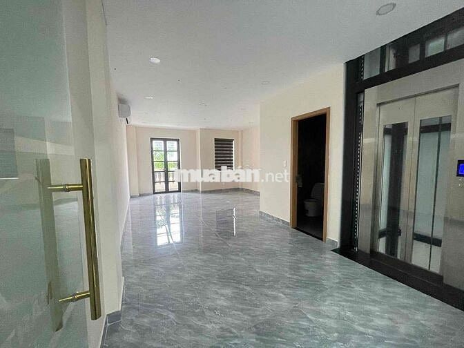 CHO THUÊ NGUYÊN SÀN TẦNG TRỆT VÀ LẦU 1 Nhà mới có thang máy