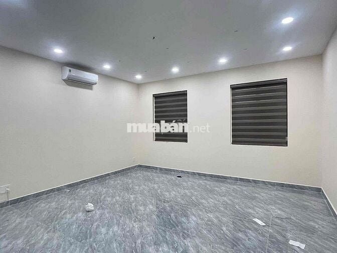 CHO THUÊ NGUYÊN SÀN TẦNG TRỆT VÀ LẦU 1 Nhà mới có thang máy