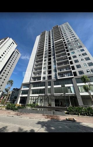 Gia đình e xuống mặt đất ở nên để lại căn CC 