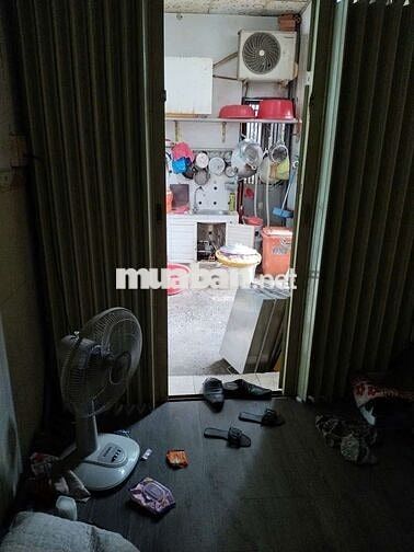 CHO THUÊ NHÀ NHỎ NGUYÊN CĂN. TRUNG TÂM. Q.11