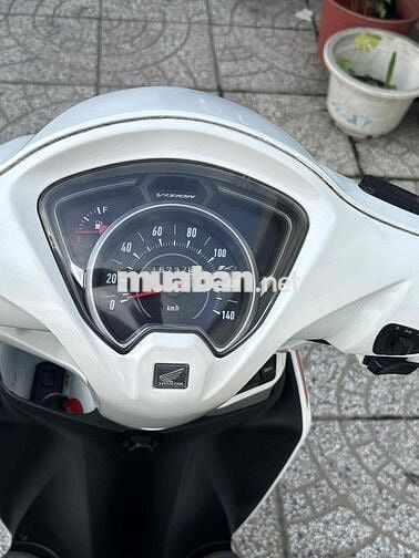 Vision 2019 khoá smk trắng sporty,xe đẹp máy zin