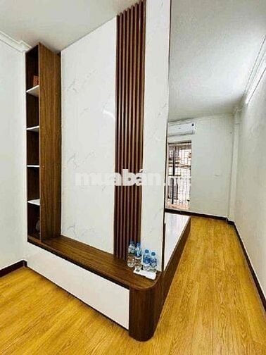 Chỉ 3.35 tỷ có ngay hộ khẩu Hai Bà Trưng, 75m2, 2 ngủ 2 wc, ô tô đỗ