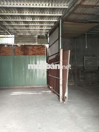 Kho cho thuê DT 300m² có điện nước sh đường tải 5T vào Kg ngập,Dột Ạ!