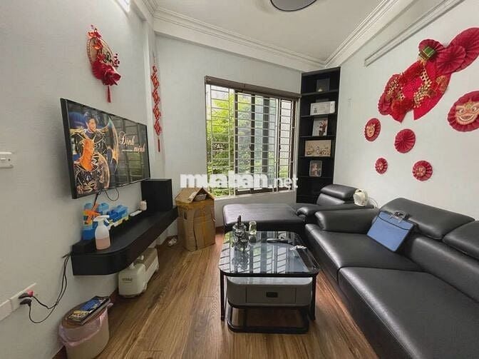 Bán Nhà Chính Kinh – gần Royal City –  vị trí trung tâm Thanh Xuân