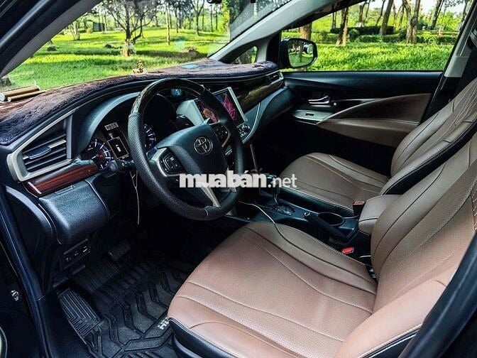 (Xe Hãng) Toyota Innova 2.0 Venturer 2018 36.100km