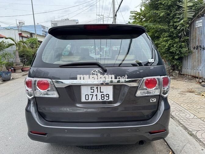 Toyota Fortuner 2014 Xám