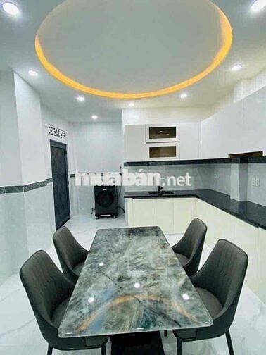 Nhà ngay tt quận 7 sát KdC him lam. lote mart nguyễn thị thập