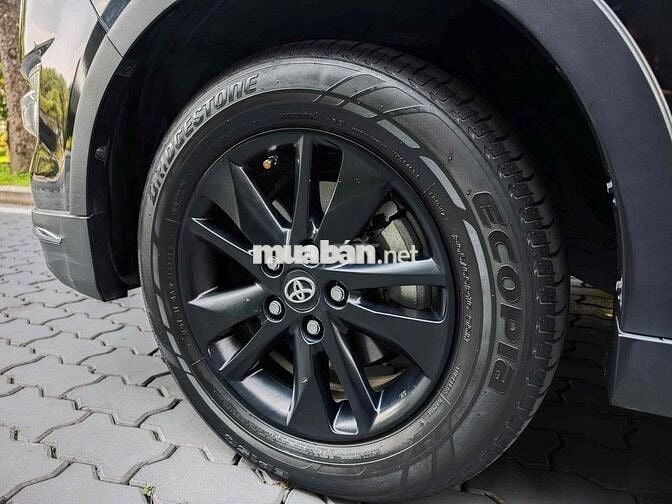 (Xe Hãng) Toyota Innova 2.0 Venturer 2018 36.100km