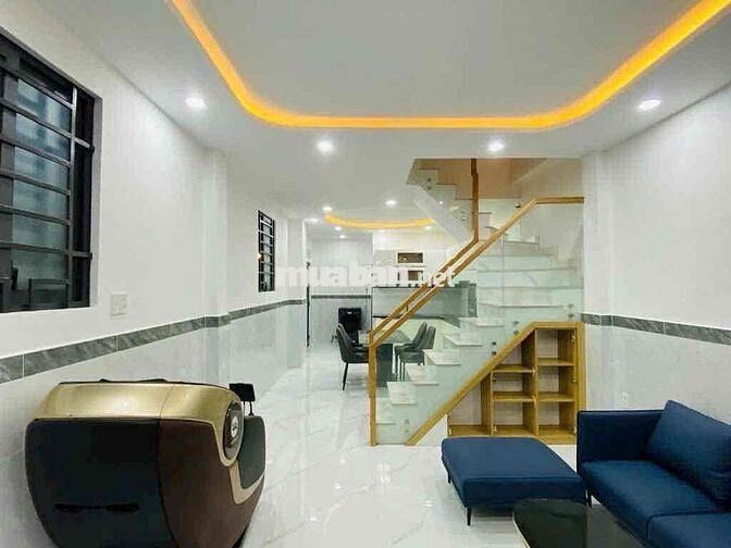 Nhà ngay tt quận 7 sát KdC him lam. lote mart nguyễn thị thập