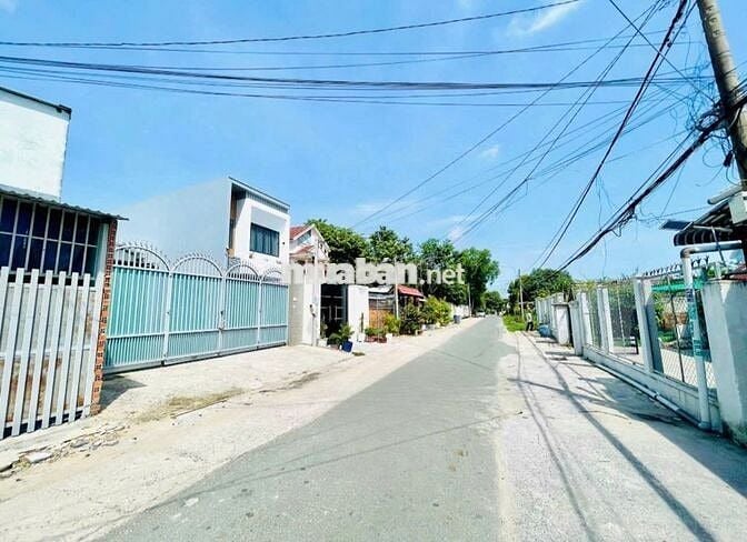 Dãy Trọ 11 Phòng + 1 Kiot Khu Việt Kiều, Củ Chi. Thu Nhập 20Tr/tháng