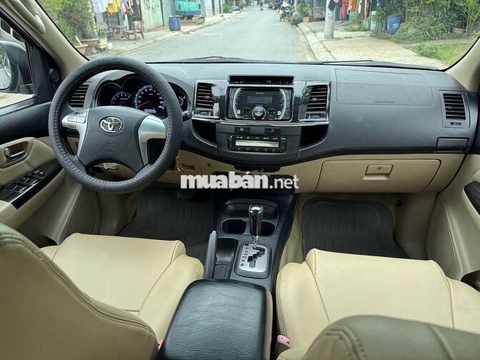 Toyota Fortuner 2014 Xám