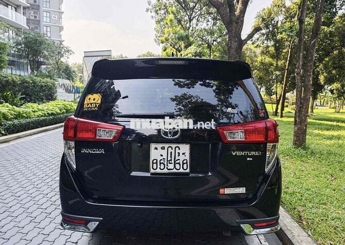 (Xe Hãng) Toyota Innova 2.0 Venturer 2018 36.100km