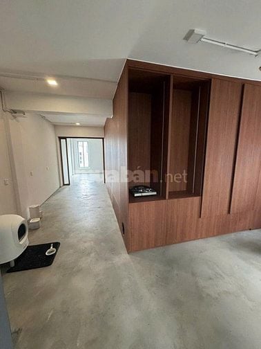 Cho thuê tòa nhà 413B Lê Văn Sỹ, Phường 12, Quận 3. 