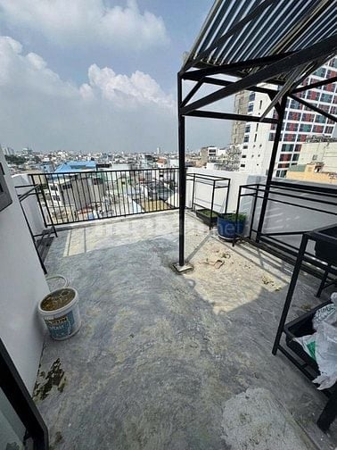 Cho thuê tòa nhà 413B Lê Văn Sỹ, Phường 12, Quận 3. 