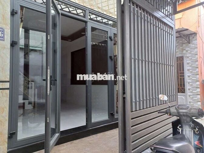 Nhà gần chợ nông sản đầu mối hóc môn