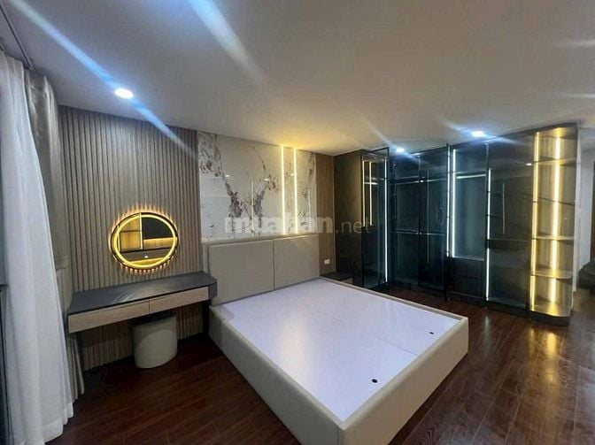 Bán Nhà, Ô TÔ Vào Nhà, Đường Hoàng Mai 50m, 7 tầng, mt 4.2m, 18.9 tỷ