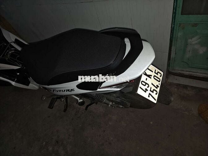 Honda Future FI 2025 Trắng Đen 700 km