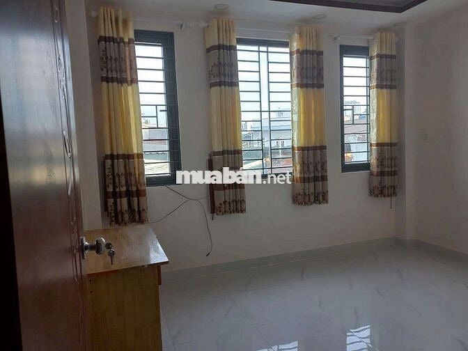 Nhà gần chợ nông sản đầu mối hóc môn