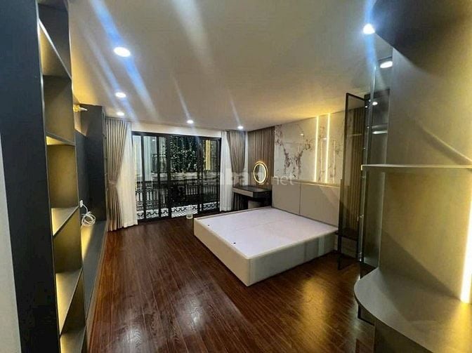 Bán Nhà, Ô TÔ Vào Nhà, Đường Hoàng Mai 50m, 7 tầng, mt 4.2m, 18.9 tỷ