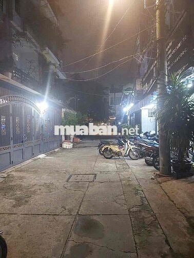 Nhà Mới Hẻm 5m Đg Số 1 P16: 4x13m, 3 lầu, 4pn, 3wc, có Nội Thất