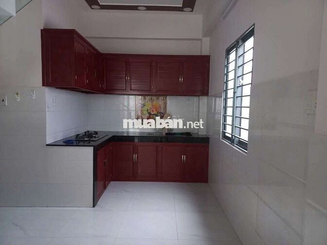 Nhà gần chợ nông sản đầu mối hóc môn